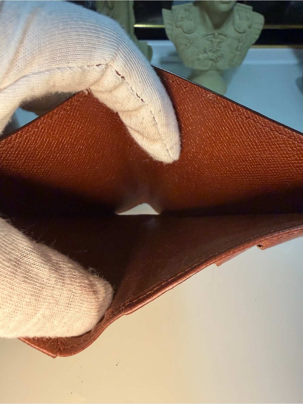 Authentic Louis Vuitton men’s Brown Monogram Canvas Bifold Wallet with COA ❤️🤎 - Picture 13 of 15